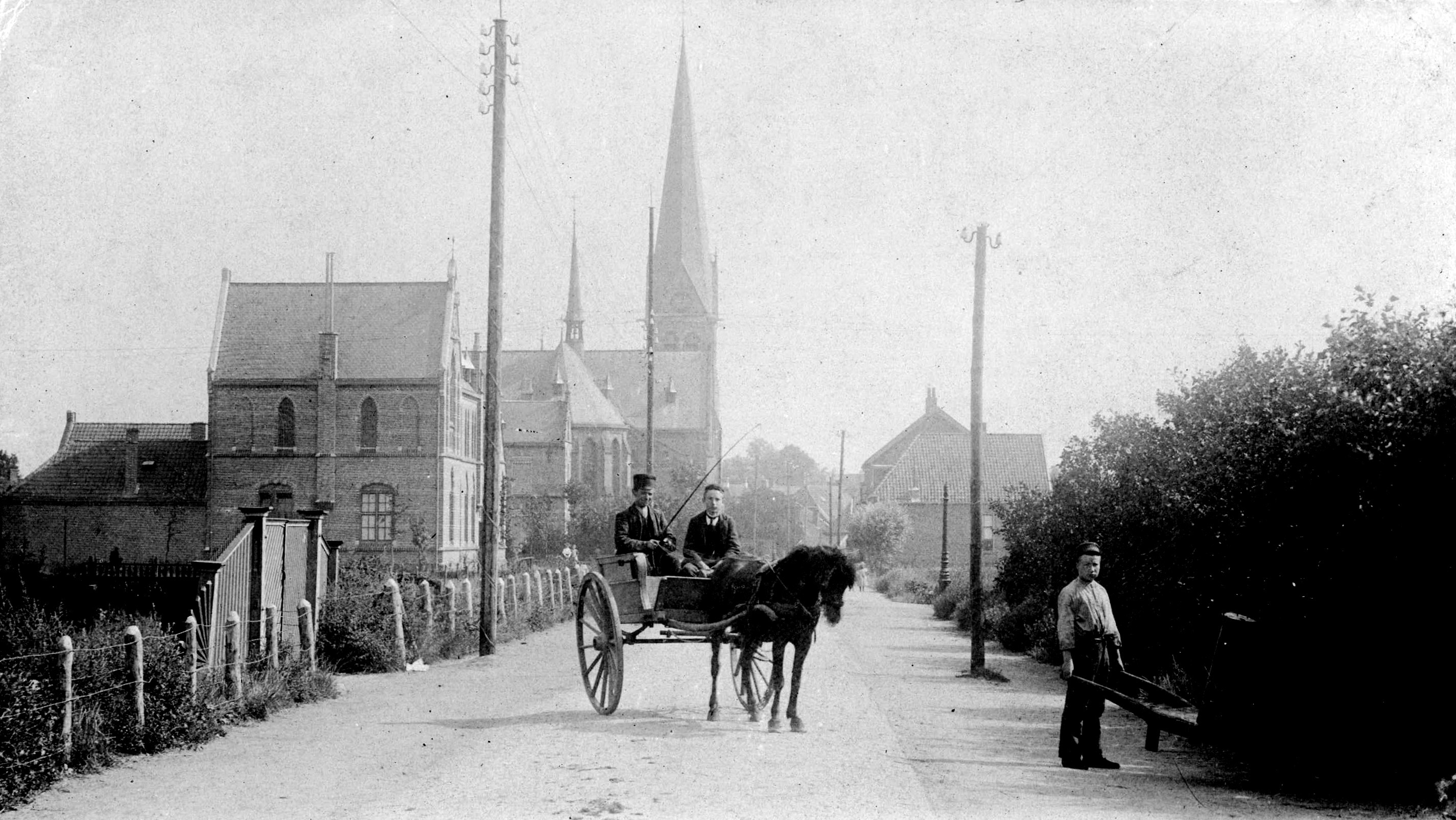Plaatje bij verhaal: 23-4 - plaatje_99_Johannesgesticht en Kar met paard 1894-1897-GB004251.JPG