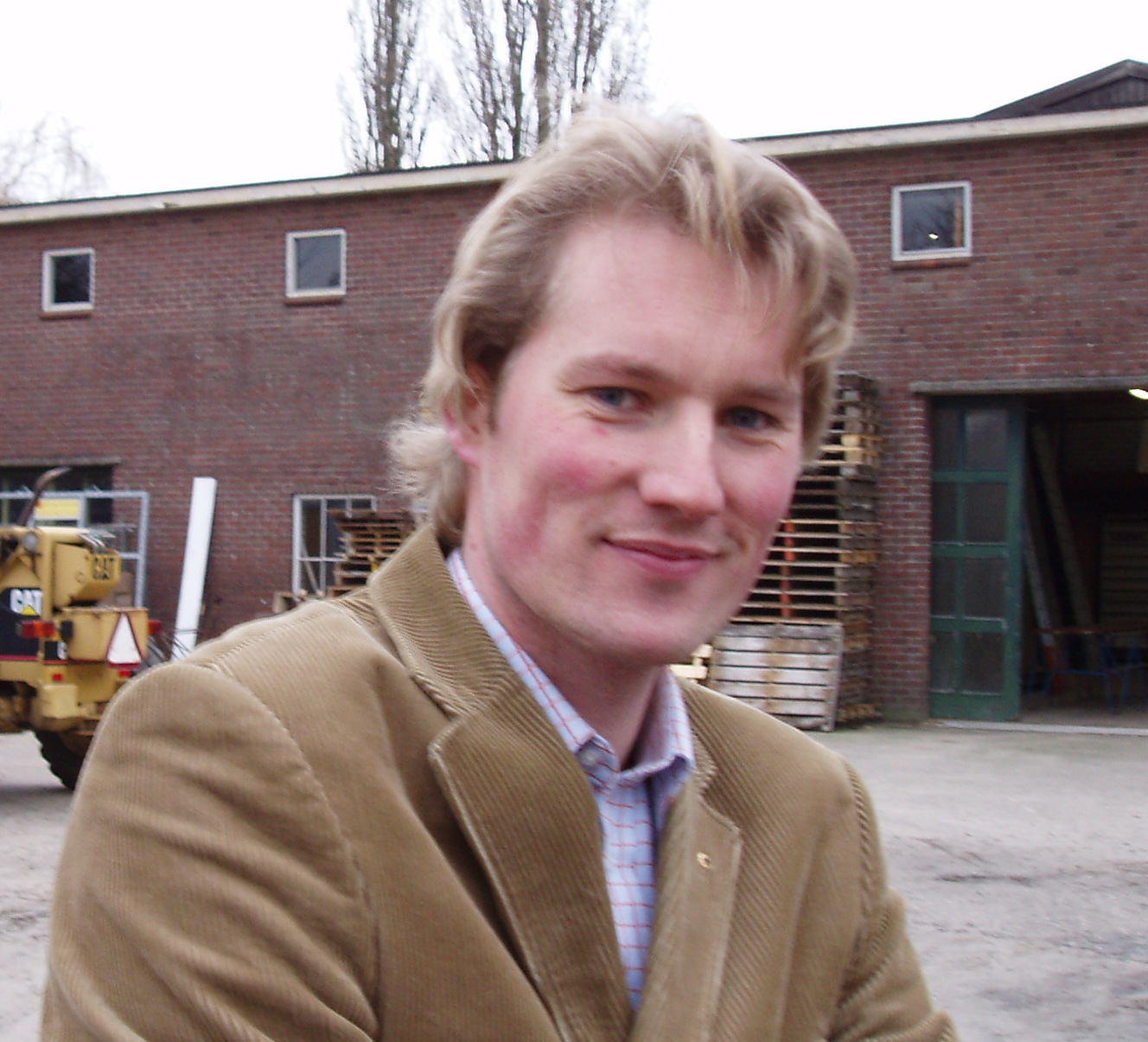 Plaatje bij verhaal: Wk 49.22 foto 1. De vierde generatie, Jan-Henk Schipper volgde vader Hans op in januari 2004.jpg