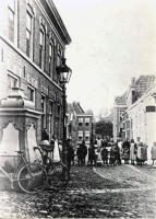 Bekijk detail van "De Schiltstraat aan het begin van deze eeuw."