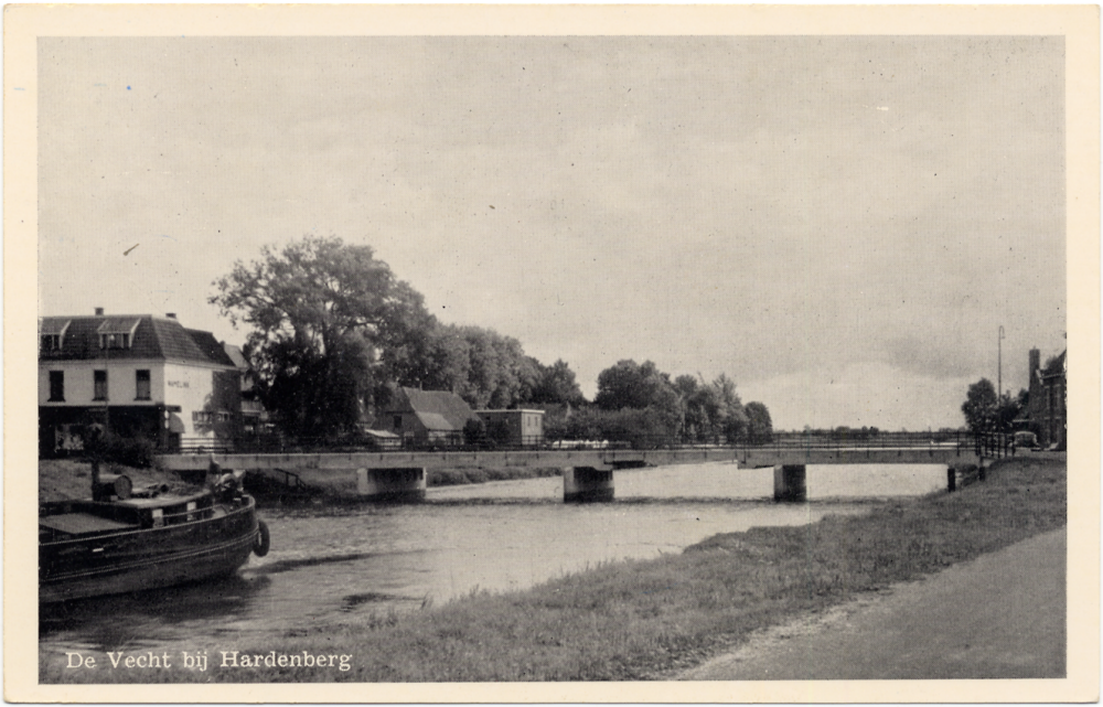 Bekijk detail van "GH00763: De Vechtbrug in Hardenberg."