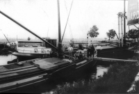 Bekijk detail van "GH00097: Scheepvaart in de Vecht bij Hardenberg."