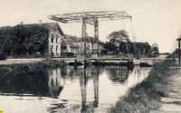 Bekijk detail van "Balkbrug (kanaal met brug)"