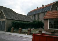 Bekijk detail van "De panden Keerweer 7, 9, 11 na aankoop door Jan Raatgerink: voorheen kantoor, sigarenfabriek en woonhuis Fam. Reinders."