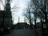 Bekijk detail van "Het Kerkplein met oude eiken in de winter van 2007."