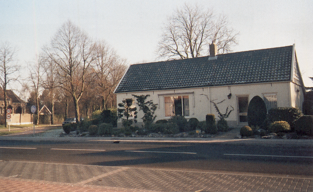 Bekijk detail van "HV00332B: Het  vroegere café Biglaar op de hoek Dorpsstraat-<span class="highlight">Groenedijk</span> in Kloosterhaar."