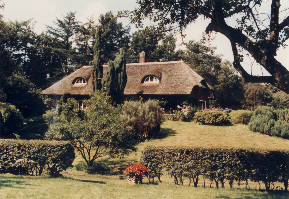 Bekijk detail van "HV03715: Het Rietgedekte landhuis 'De Oldhorst' aan de <span class="highlight">Groenedijk</span> in Kloosterhaar."