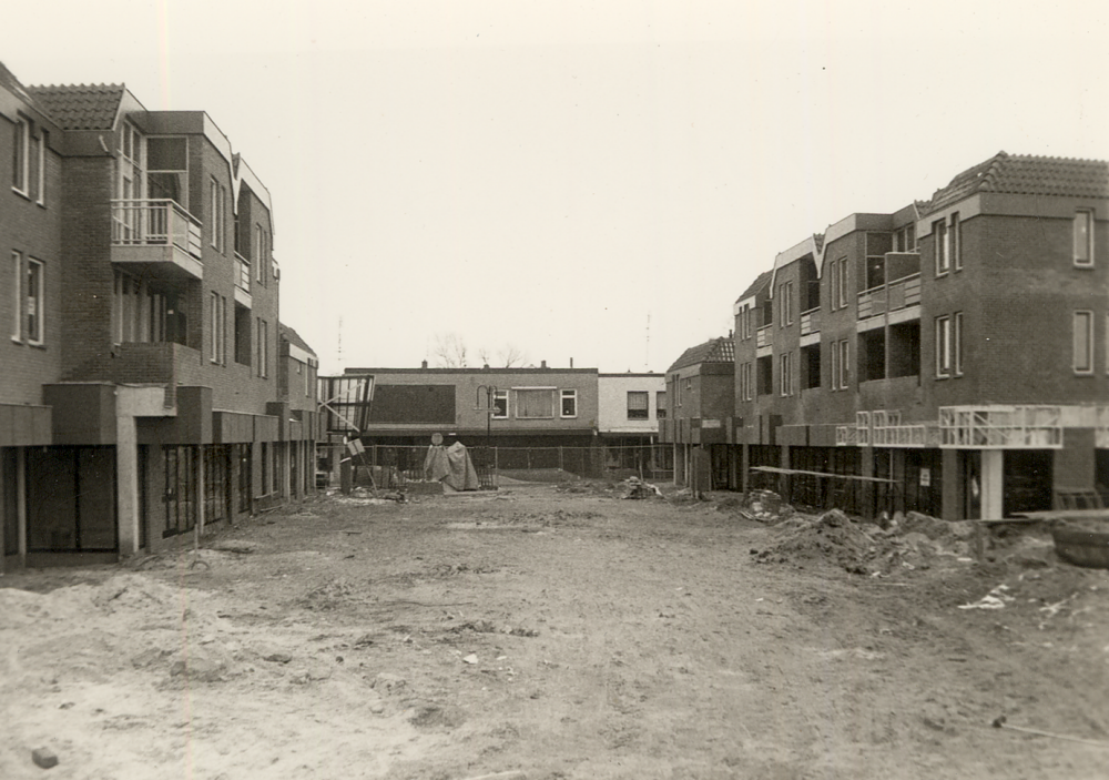 Bekijk detail van "HV03724: De nieuwbouw aan de Admiraal Helfrichstraat in Hardenberg."