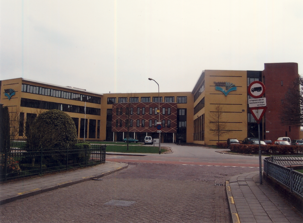 Bekijk detail van "HV03763: Het <span class="highlight">Vechtdal</span> College aan de Burgemeester Schuitestraat in Hardenberg."