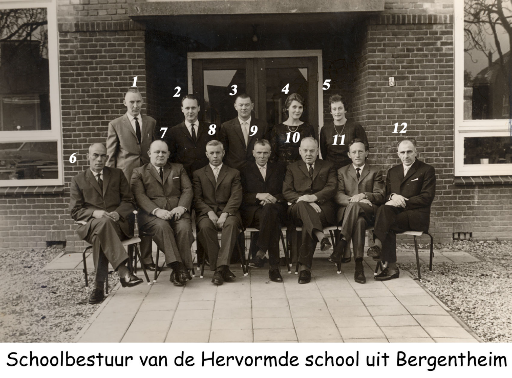 Bekijk detail van "HV04377: 40-jarig jubileum van Hervormde school uit Bergentheim."