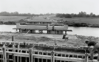 Bekijk detail van "HV04438: De Bouw van de Prins Willem - Alexanderbrug te Hardenberg, in 1973."