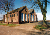 Bekijk detail van "HV04469: De Openbare Lagere School in <span class="highlight">Oud-Lutten</span>."