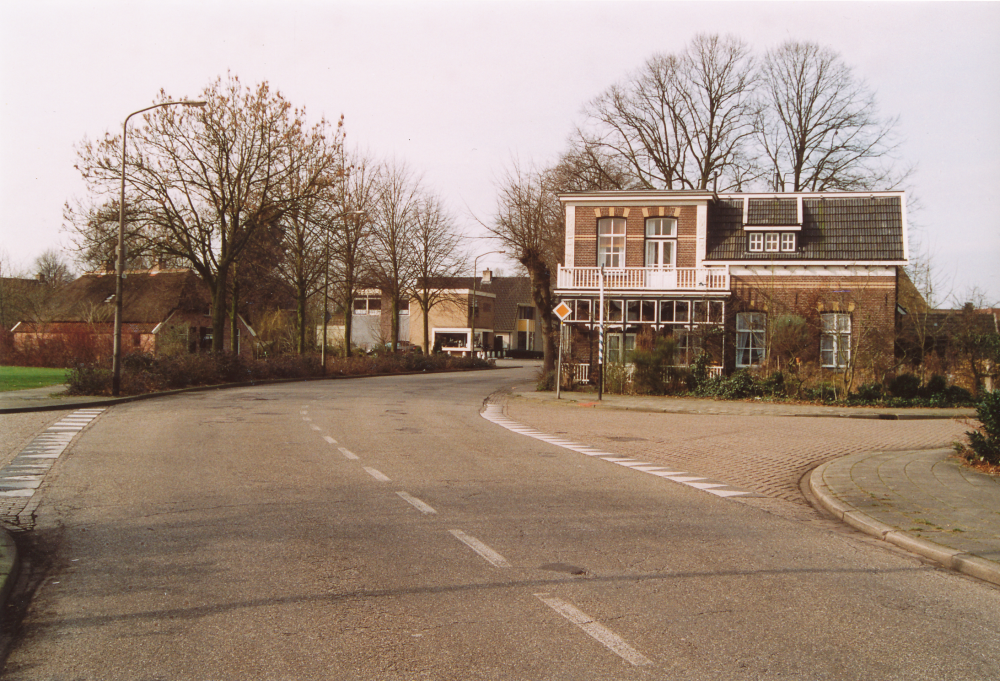 Bekijk detail van "HV05454C: Woning van de fam. Kampman en Hofsink, drukkerij Weelink in Hardenberg."