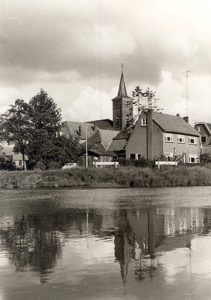 Bekijk detail van "HV05512: De Vecht te Hardenberg, kijkend vanaf de <span class="highlight">Vechtdijk</span>."