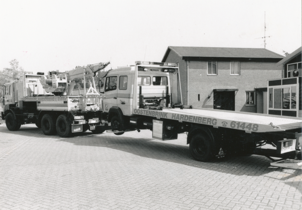 Bekijk detail van "HV09458: Kraanbedrijf Oostenbrink aan de Kellerlaan in Hardenberg."