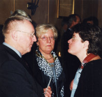 Bekijk detail van "Velen bezochten de afscheidsreceptie van pastor Johan Mulder."