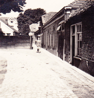 Bekijk detail van "De Kloosterstraat in de jaren vijftig."