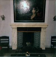Bekijk detail van "De woonkamer in het gerenoveerde Drostenhuis."