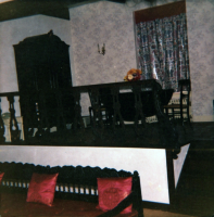 Bekijk detail van "De studieruimte van professor Mulder in het gerenoveerde Drostenhuis."