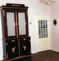 Bekijk detail van "Een salon in het gerenoveerde Drostenhuis."