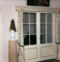 Bekijk detail van "Een salon in het gerenoveerde Drostenhuis."