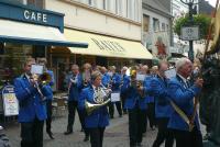 Bekijk detail van "Harmonie Caecilia verleent medewerking aan de bedevaartprocessie in <span class="highlight">Kevelaer</span>."