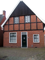 Bekijk detail van "Het huis van de familie Engbers aan de <span class="highlight">Bergstraat</span>."