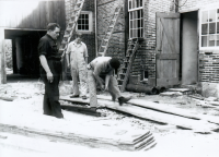 Bekijk detail van "Restauratiewerkzaamheden aan het Drostenhuis."