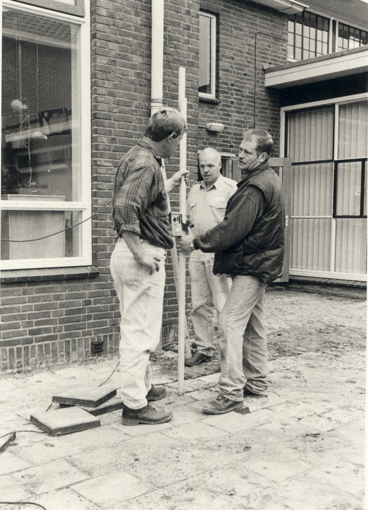 Bekijk detail van "HV13839: Werkzaamheden bij de Christelijke Nationale Basisschool 'De Kastanjehof', in Hardenberg."