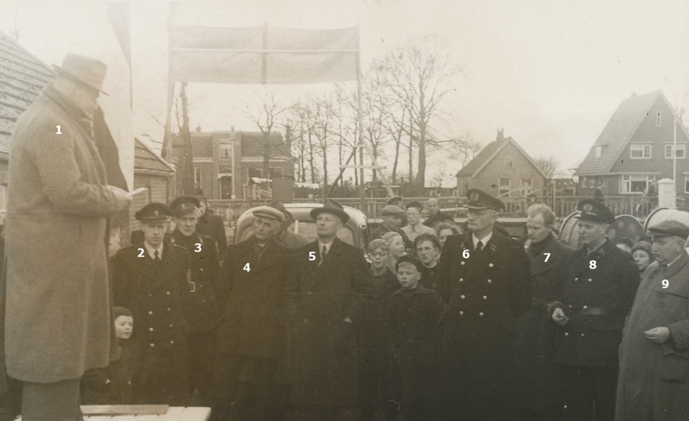 Bekijk detail van "HV07226: Brandweerkorps Gramsbergen - De Krim."