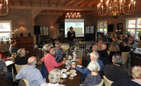 Bekijk detail van "Ewout van der Horst introduceert het boek “Vooruit boeren” in gasterij Oatmossche."