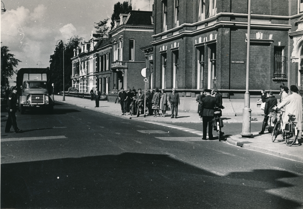 Bekijk detail van "Woningen Wierdensestraat"