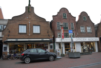 Bekijk detail van "Goor. 2012. Grotestraat 64-60. Wiemerink <span class="highlight">groente</span> en <span class="highlight">fruit</span> en Bouwhuis opticiën"