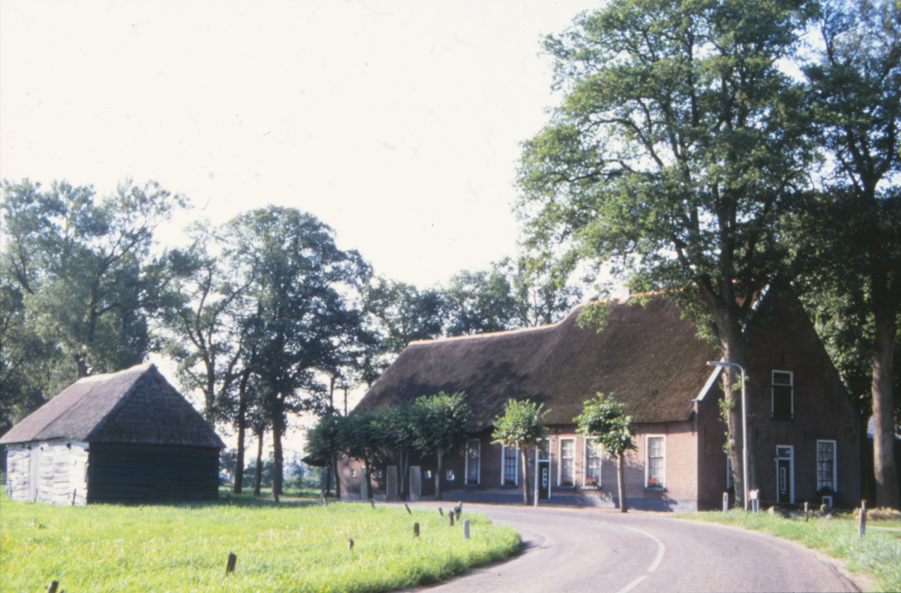 Bekijk detail van "HV101277: De Woning van Lucas en zwaantje Timmermans in <span class="highlight">Venebrugge</span>."