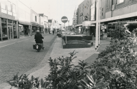 Bekijk detail van "Winkeliers Oranjestraat"