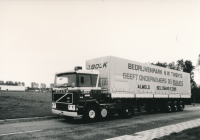 Bekijk detail van "Vrachtauto van J. Bolk"