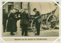Bekijk detail van ""Handel op de markt te Ootmarsum"."