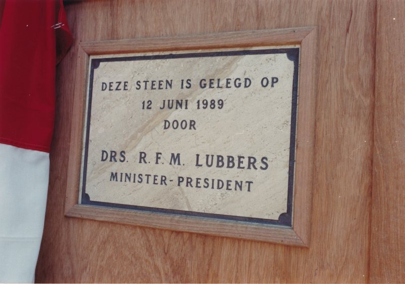 Bekijk detail van "Bezoek minister-president drs. R.F.M. Lubbers aan <span class="highlight">almelo</span>"