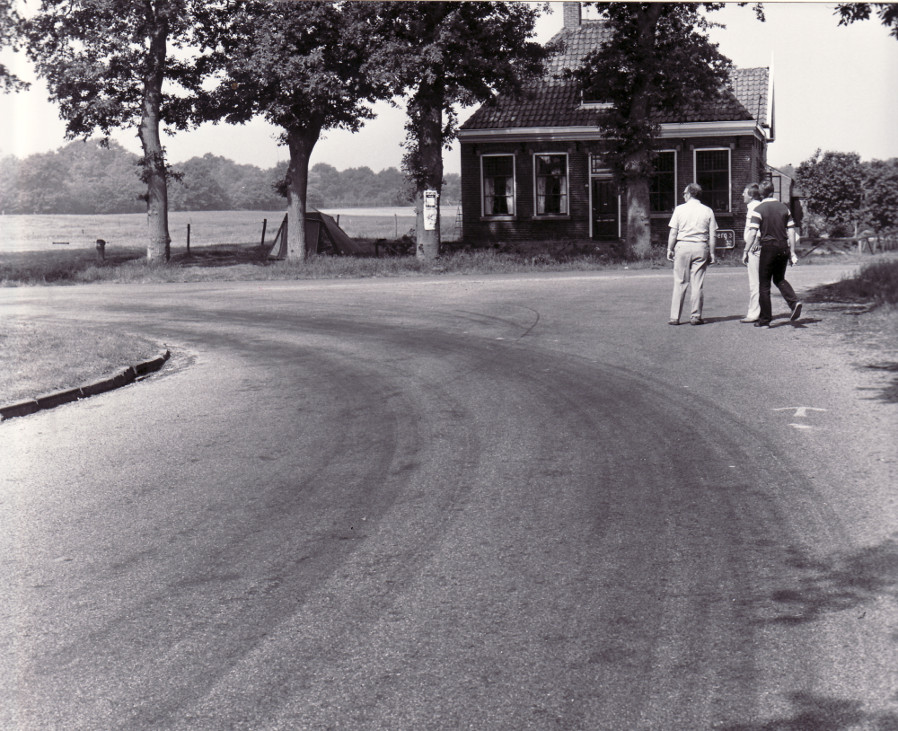 Bekijk detail van "HV40149: Het Meestershuis in Collendoorn Venneweg - Collendoornerdijk, werd gebouwd in 1880."