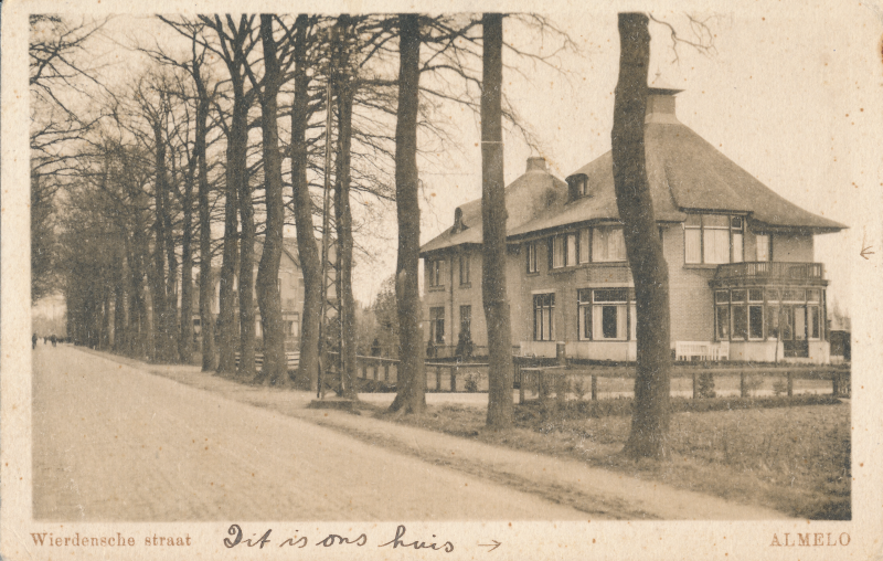 Bekijk detail van "Woningen Wierdensestraat"