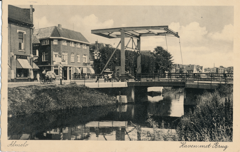 Bekijk detail van "Brug Egbert Gorterstraat"