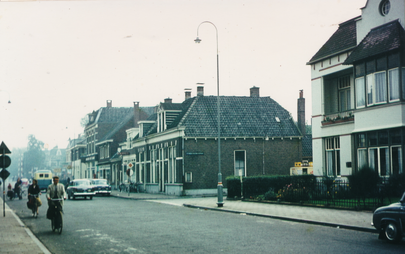 Bekijk detail van "Spoorwegovergang Wierdensestraat"