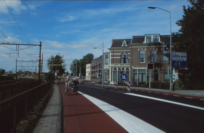 Bekijk detail van "Verkeerstunnel Wierdensestraat"