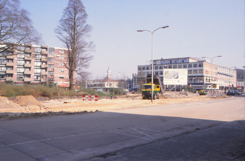 Bekijk detail van "Busstation Wierdensestraat"