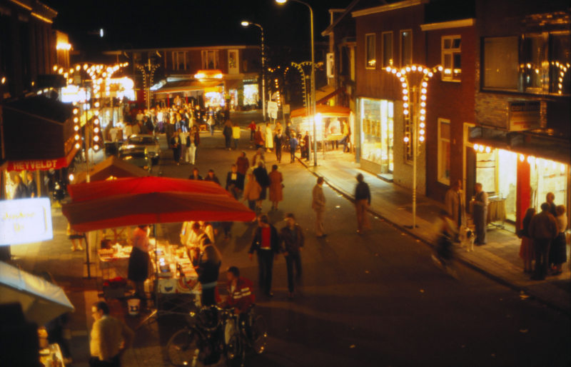 Bekijk detail van "Winkeliers Bornerbroeksestraat"