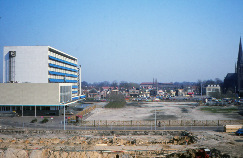 Bekijk detail van "Parkeergarage Stadsbaken P9"