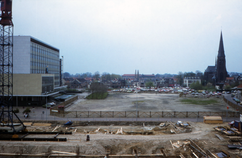 Bekijk detail van "Parkeergarage Stadsbaken P9"