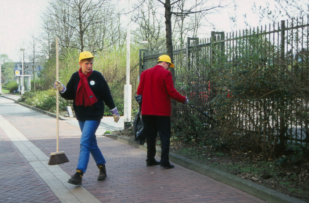 Bekijk detail van "Schoonmaakactie Gemeente <span class="highlight">Almelo</span>"