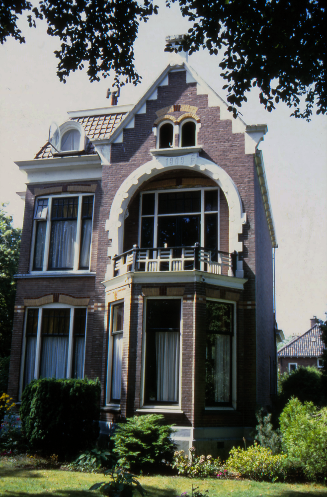 Bekijk detail van "Woningen Ootmarsumsestraat"