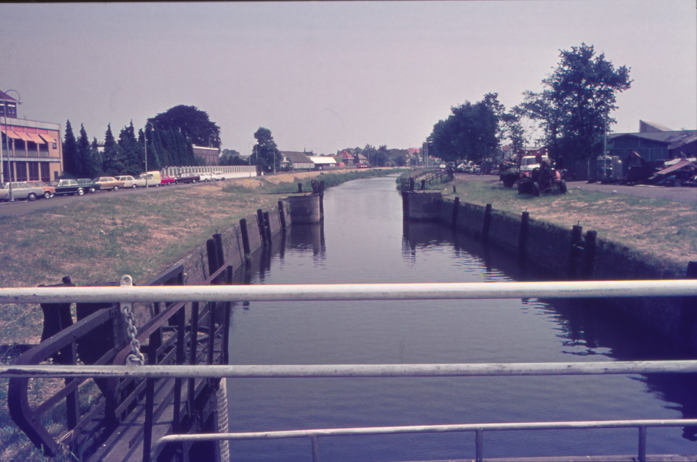 Bekijk detail van "Schutsluis kanaal Almelo-Nordhorn"