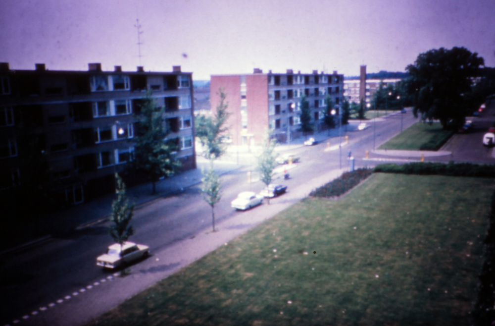 Bekijk detail van "Flats Rembrandtlaan"